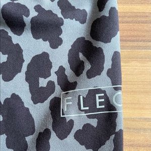 FLEO El Toro 25" Magnet Leopard x Hunter Elam